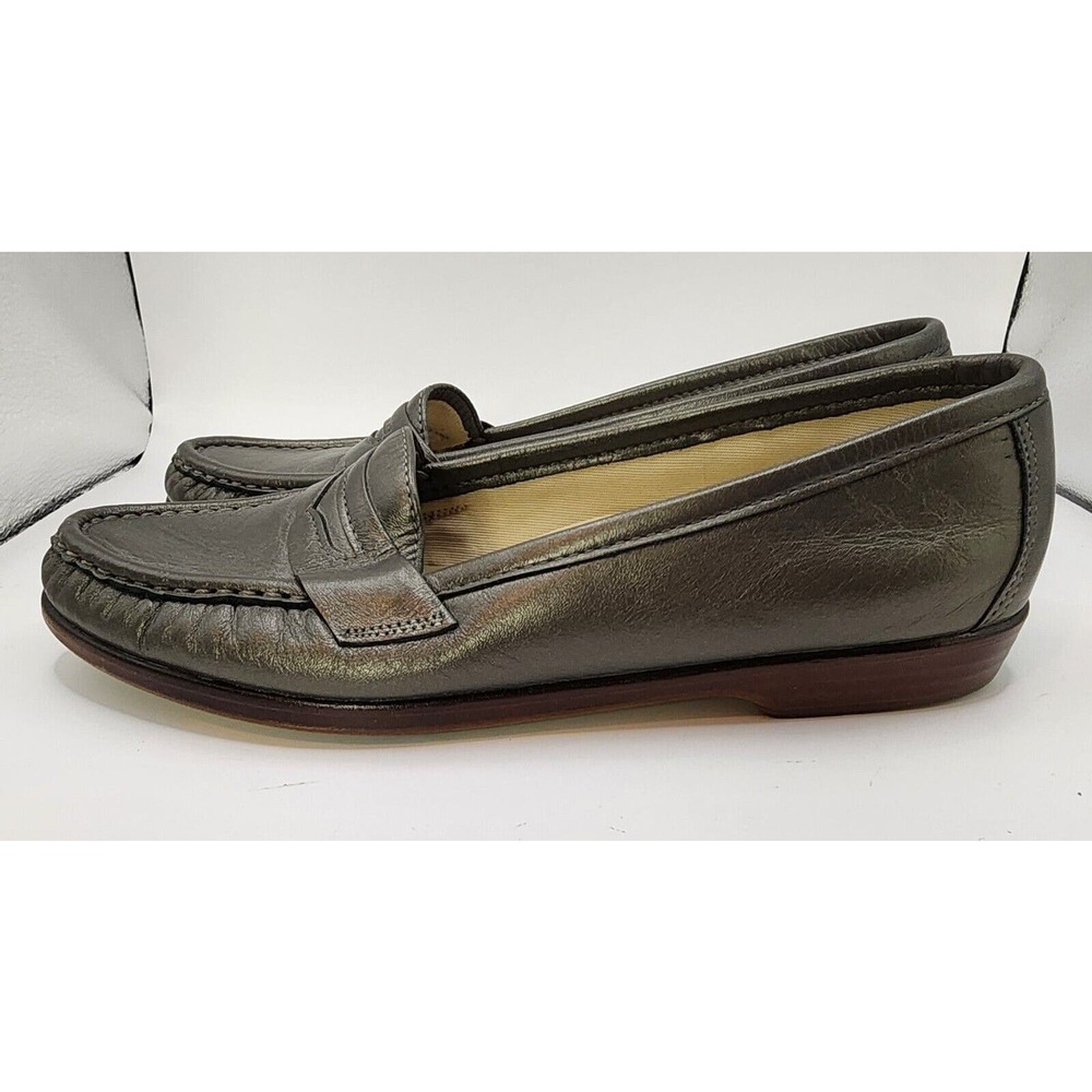 SAS Shoes Womens Sz 7.5 S Hand Sewn Penny Loafers Silver Metallic Leather Tripad